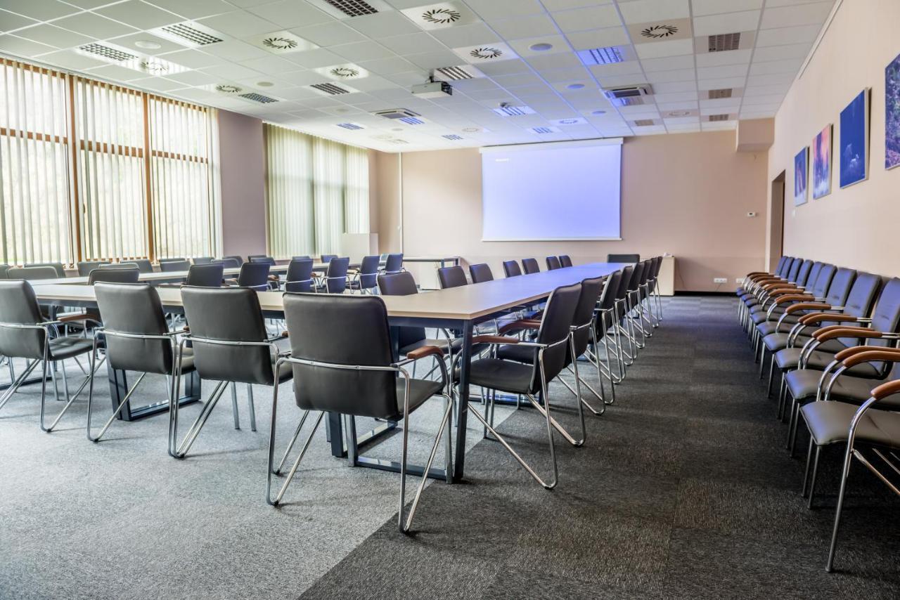 Centrum Promocji Lesnictwa W Mucznem Lutowiska Exteriör bild